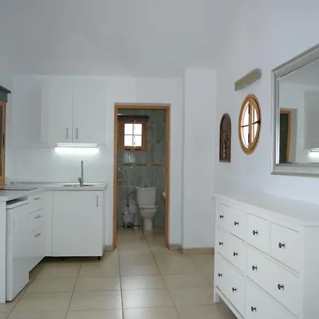 Casita Montana Clara Punta Mujeres