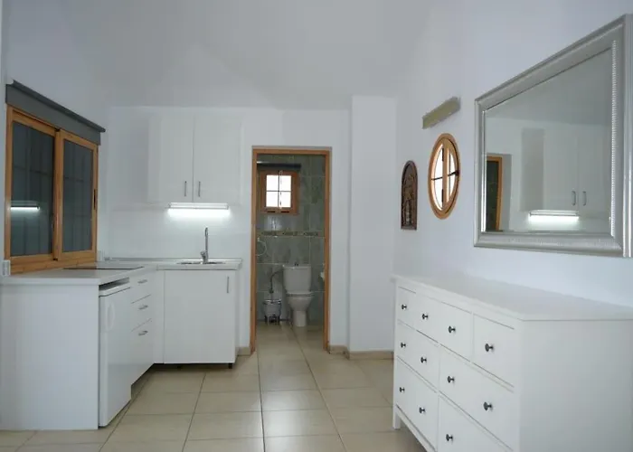 Casita Montana Clara Punta Mujeres